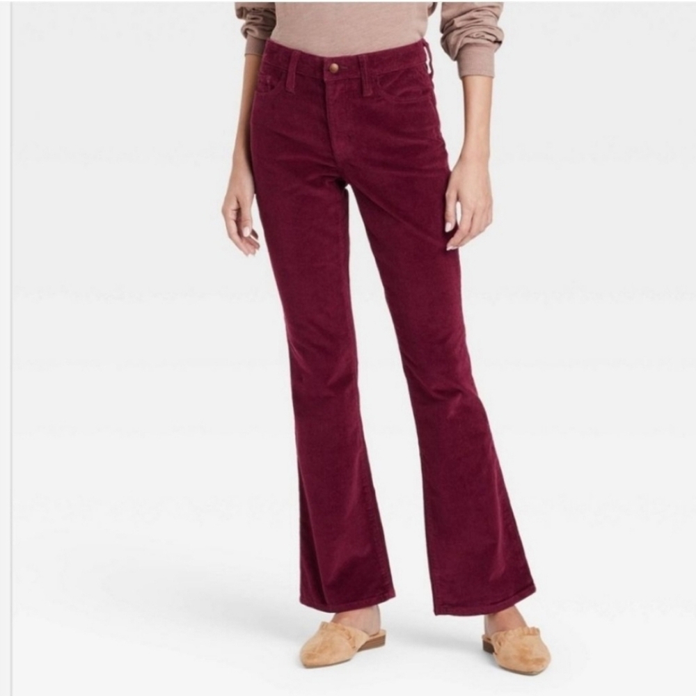 Universal Thread Boot Cut Corduroy Pants in Burgundy